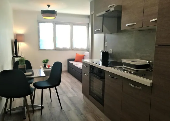 Appartement T2 Centre Place Mediterranee *